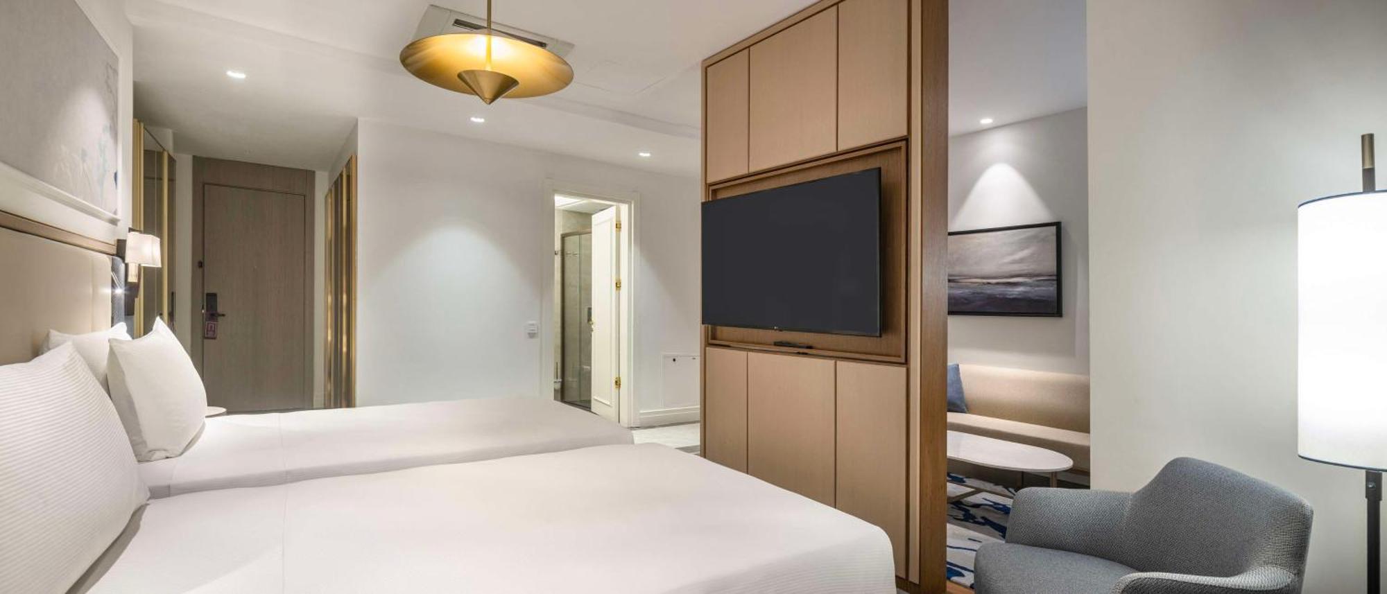伊斯坦布尔希尔顿购物中心酒店 外观 照片 A bedroom at the hotel